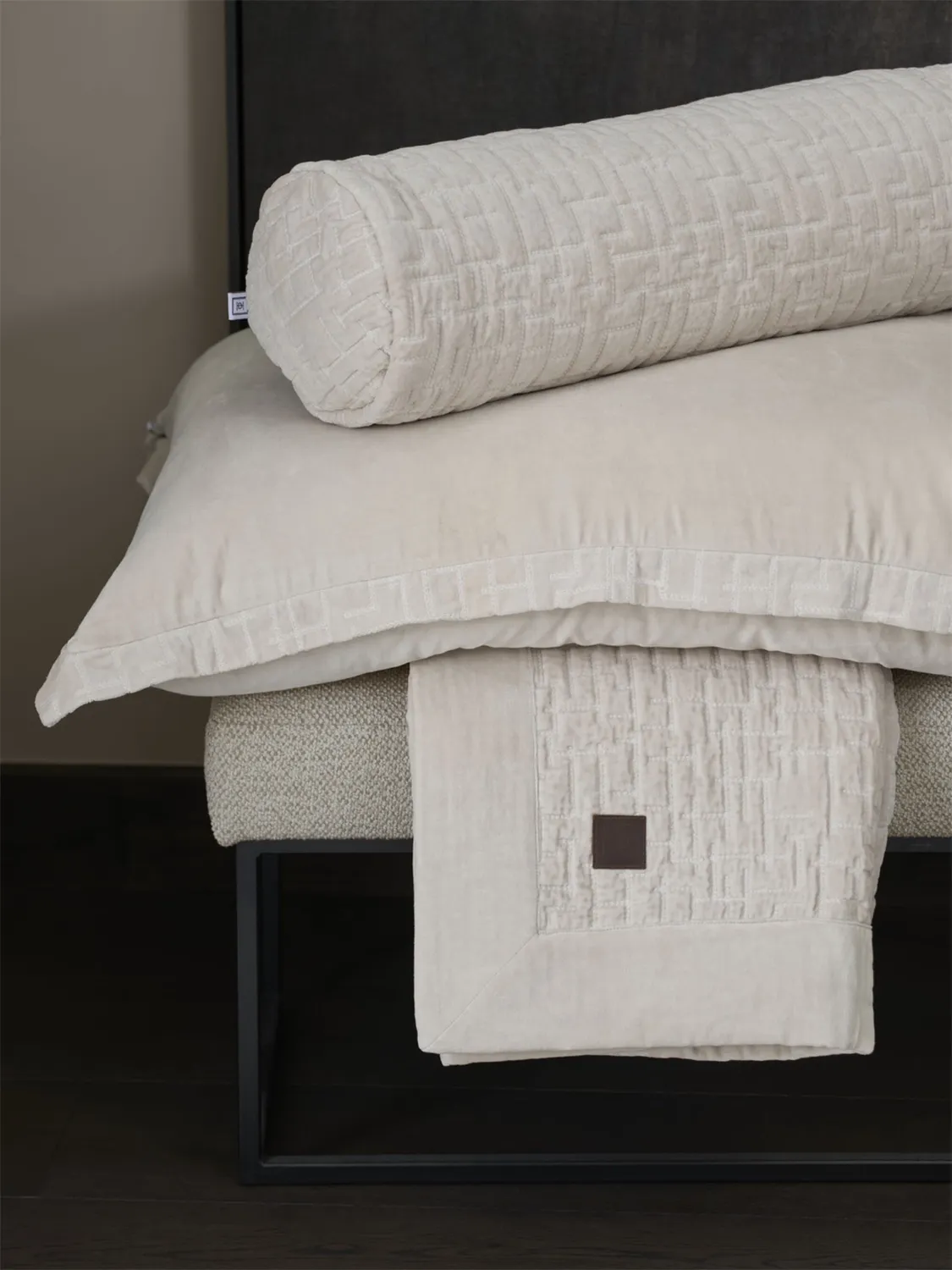 HALVOR BAKKE GRAND PROVENCE PUTETREKK - BEIGE