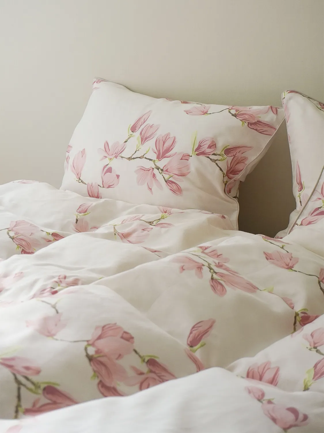 FRU LYNG MAGNOLIA SENGETØY - ROSA